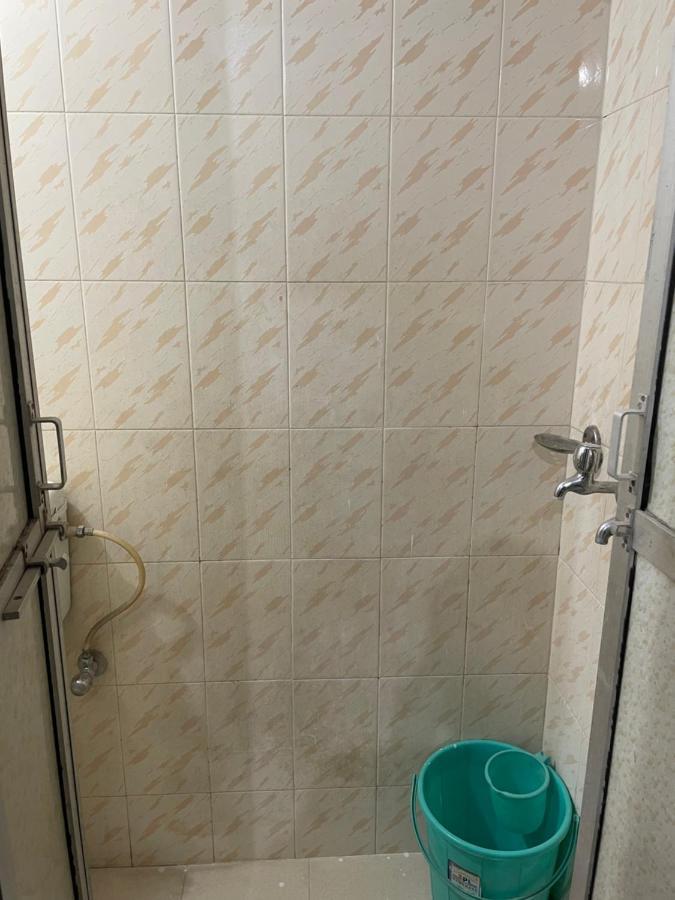 Indra Paying Guest House Benares Buitenkant foto