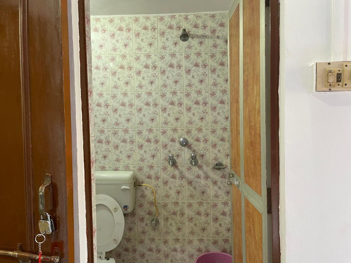 Indra Paying Guest House Benares Buitenkant foto