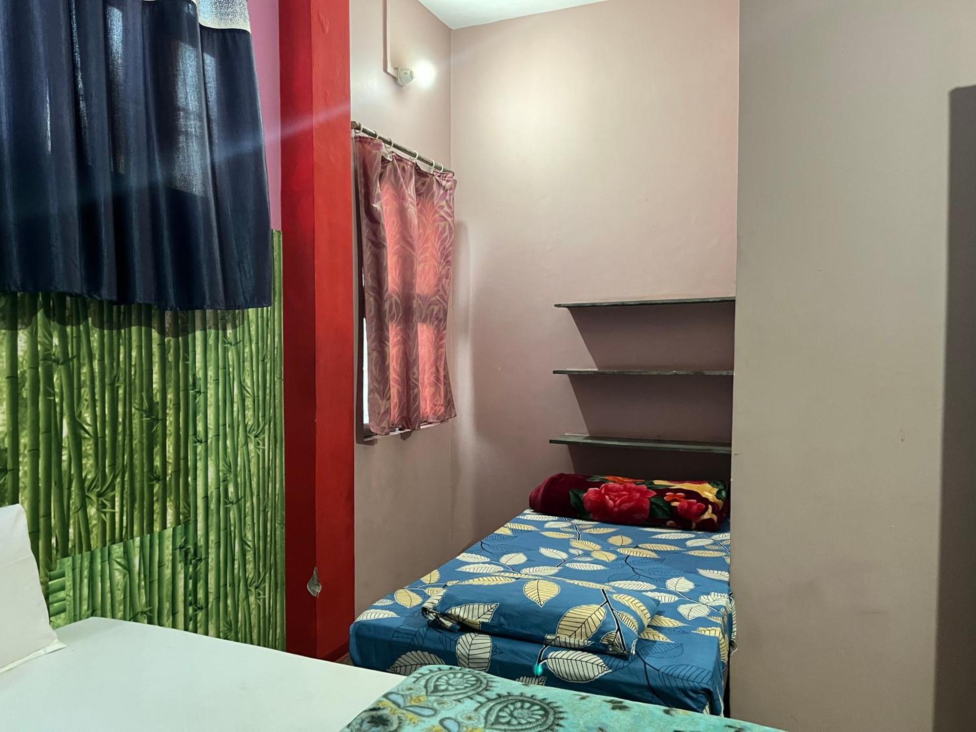 Indra Paying Guest House Benares Buitenkant foto