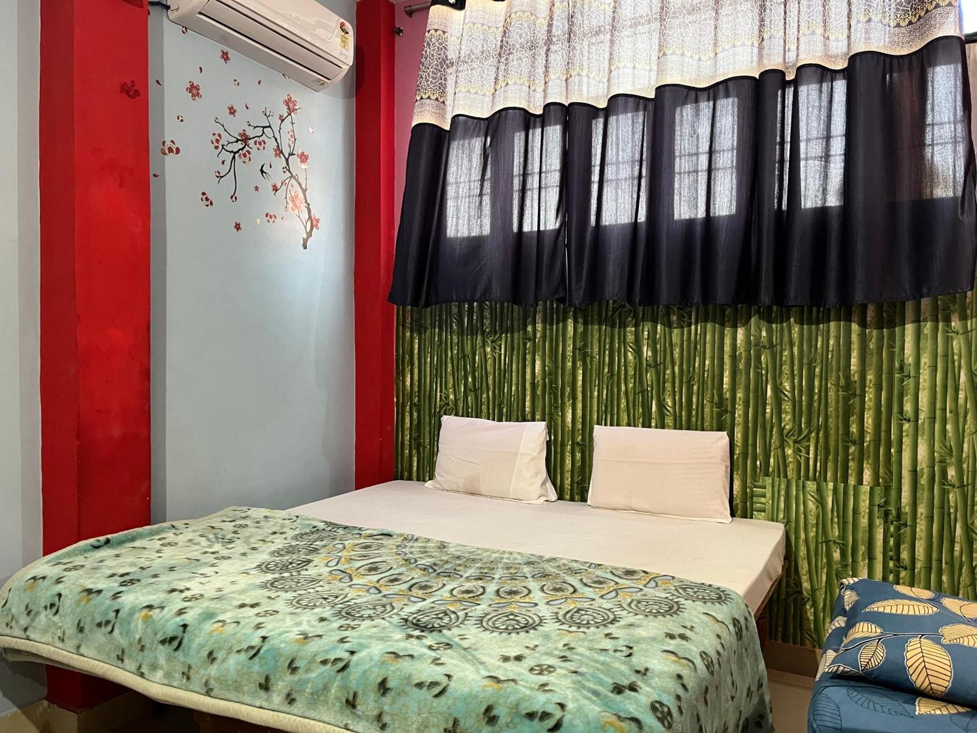 Indra Paying Guest House Benares Buitenkant foto